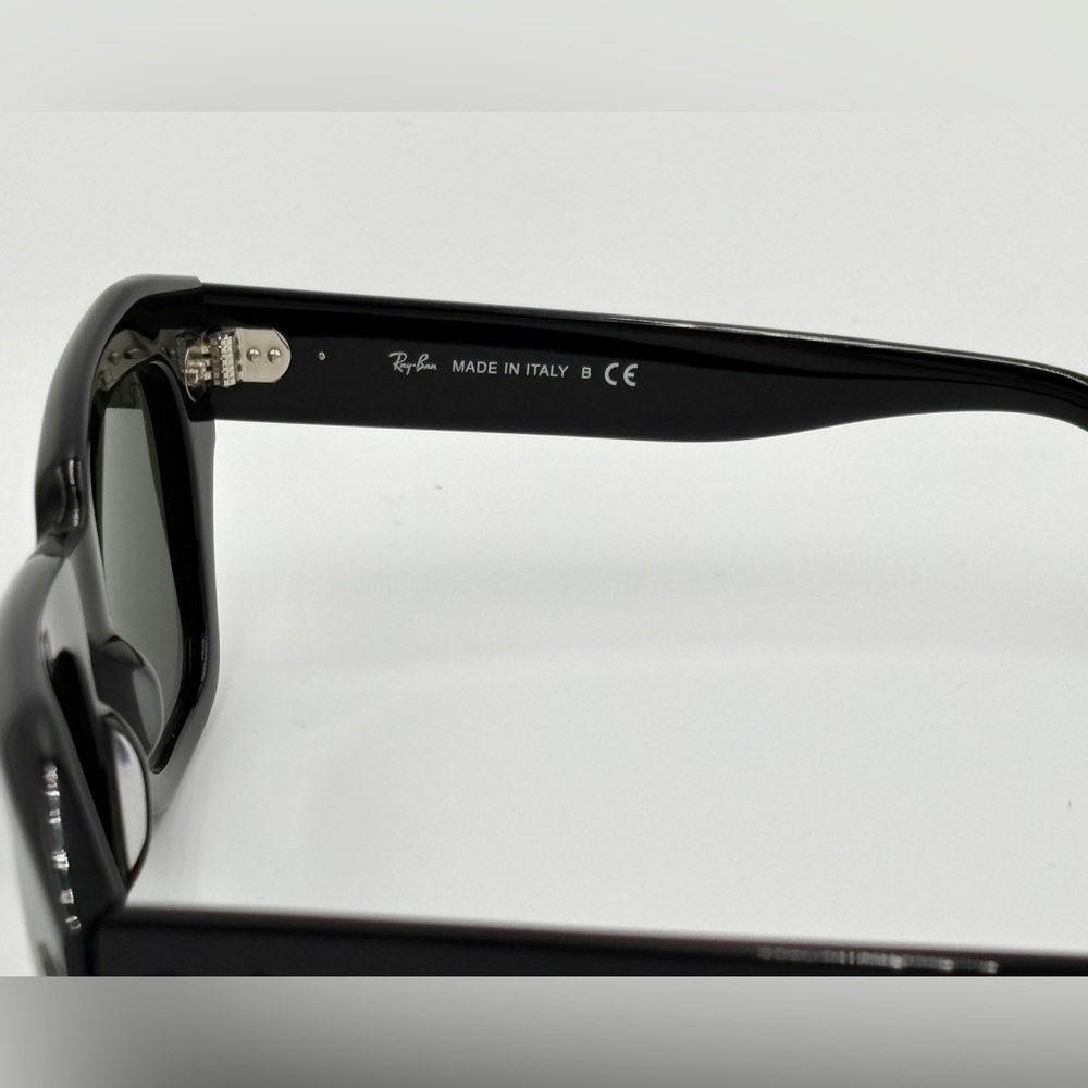 Ray-Ban State Street Sunglasses Black Frame Women’s Fashion Sunglasses RB2186 - Picture 9 of 11